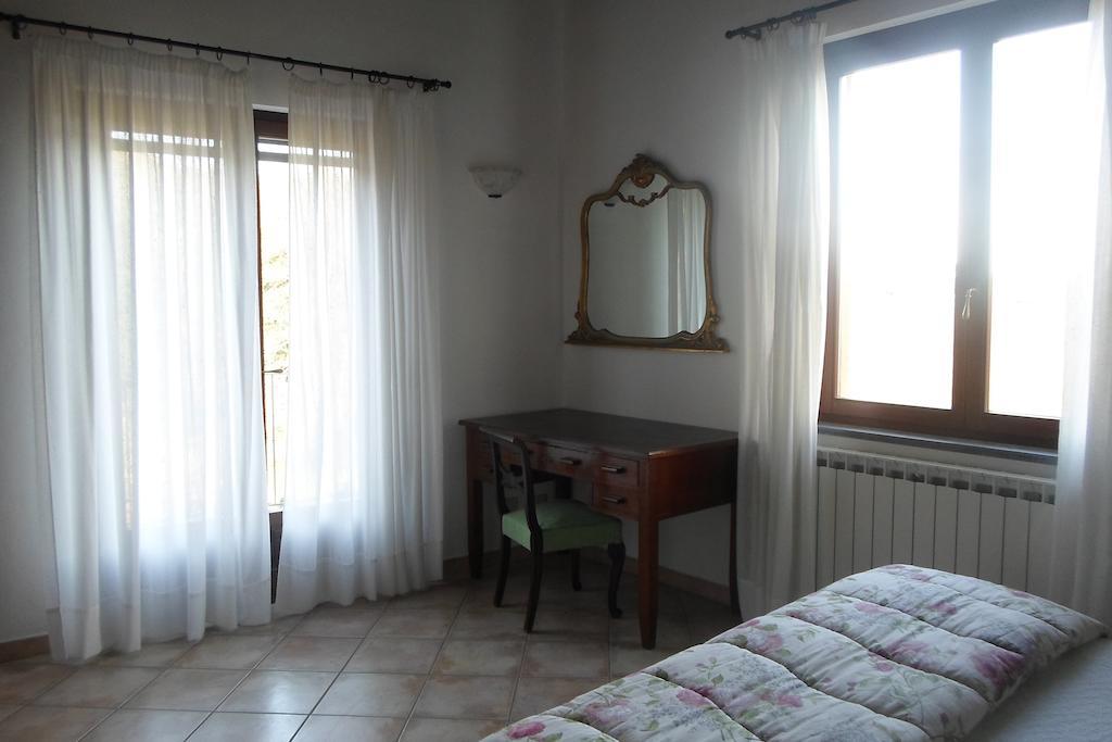 I Lecci Bed & Breakfast Lerici Ruang foto